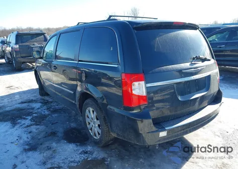 2013 Chrysler Town & Country Touring z USA, uszkodzony, nr VIN 2C4RC1BG4DR510331